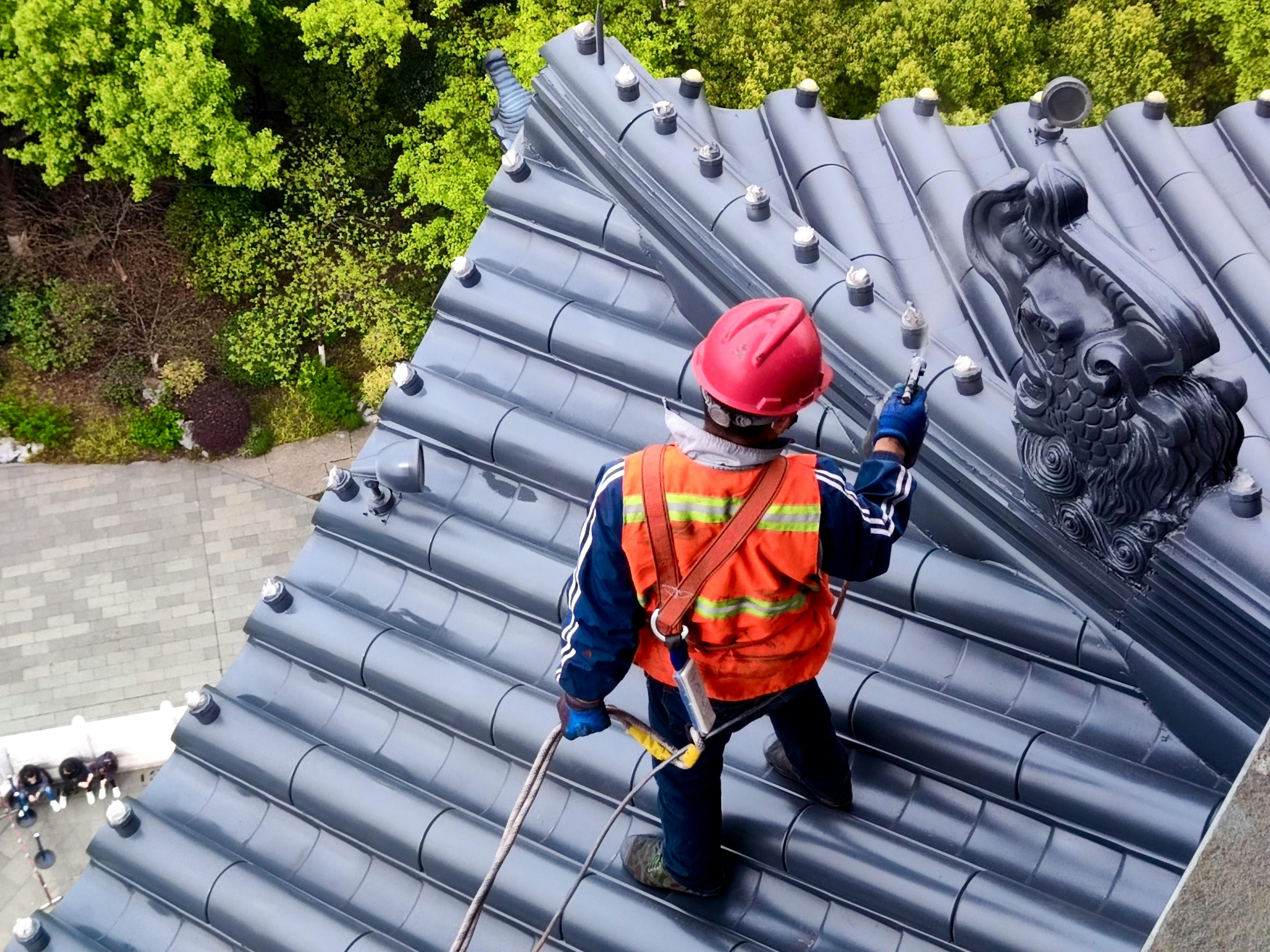 Professional roof repair services in Derbyshire - tiles, slates and flat roofs